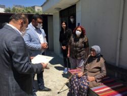 Anneler günü nedeniyle yaşlı anneler ziyaret edildi